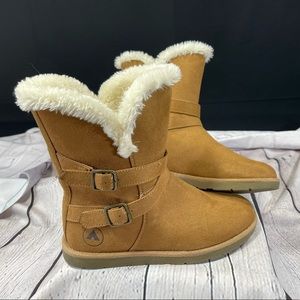 Airwalk brand Fuzzy Suede Boots